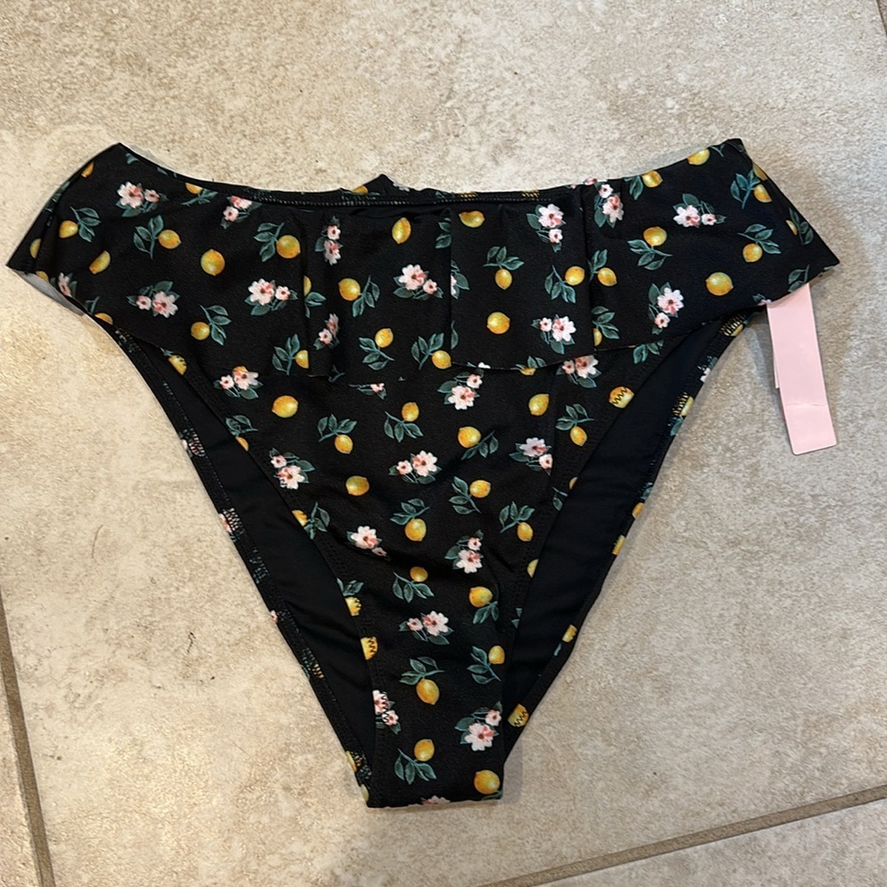 NWT! Victoria’s Secret Swim High Rise Ruffle Bikini Bottom Lemons M Fruit - Picture 3 of 7